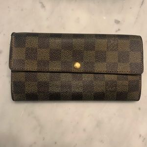 Authentic Louis Vuitton Damier wallet.